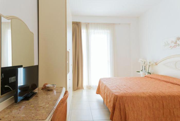 Hotel Mocambo Milano Marittima Zewnętrze zdjęcie